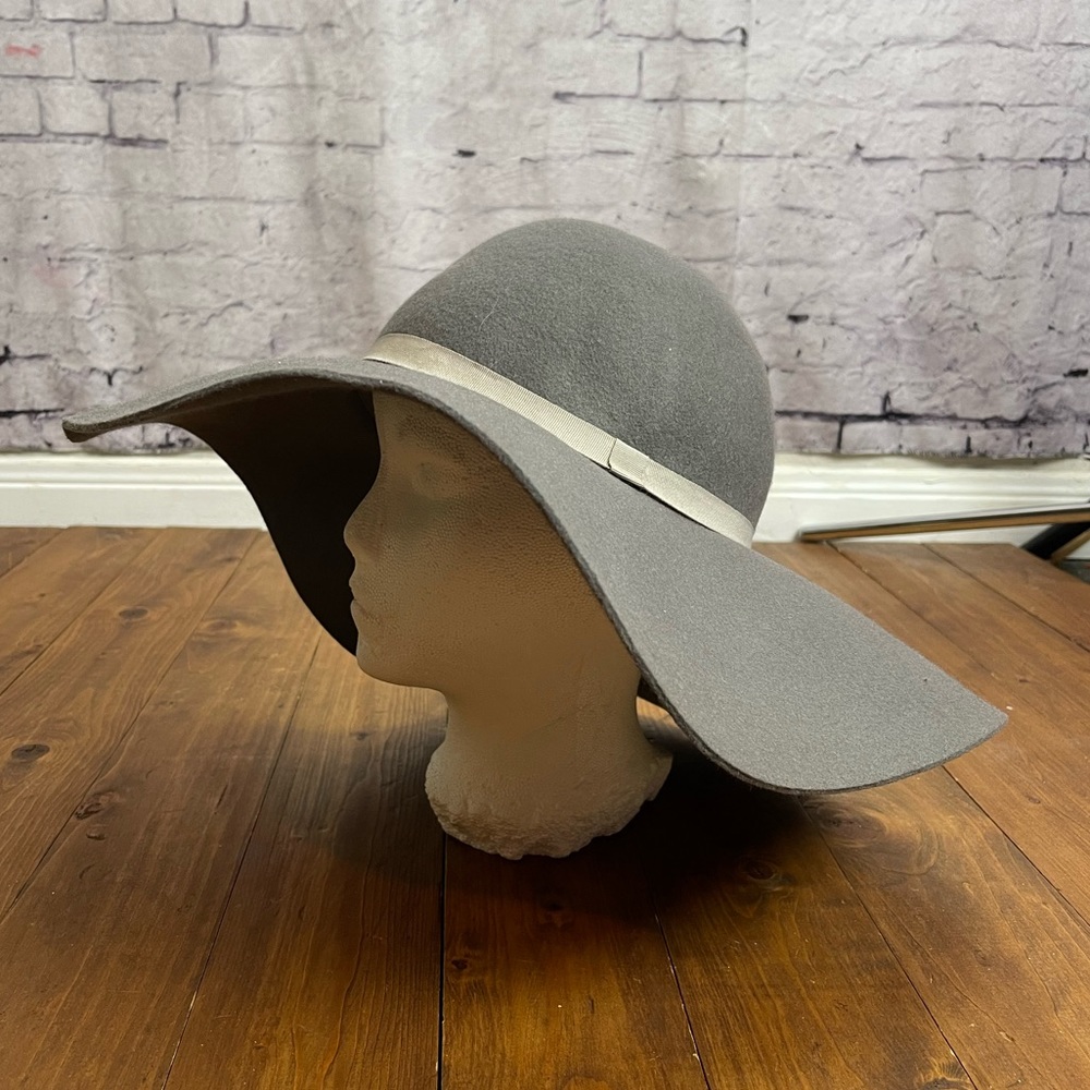 Gray wool felt wide brim hat
